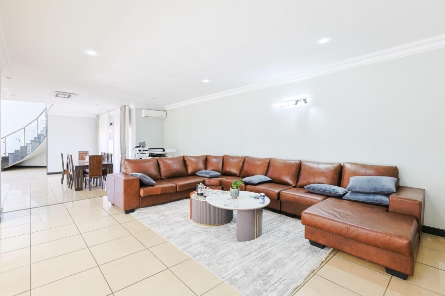 To Let 6 Bedroom Property for Rent in Silver Lakes Gauteng