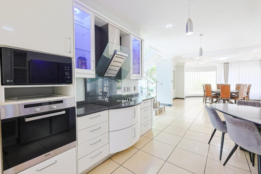 To Let 6 Bedroom Property for Rent in Silver Lakes Gauteng