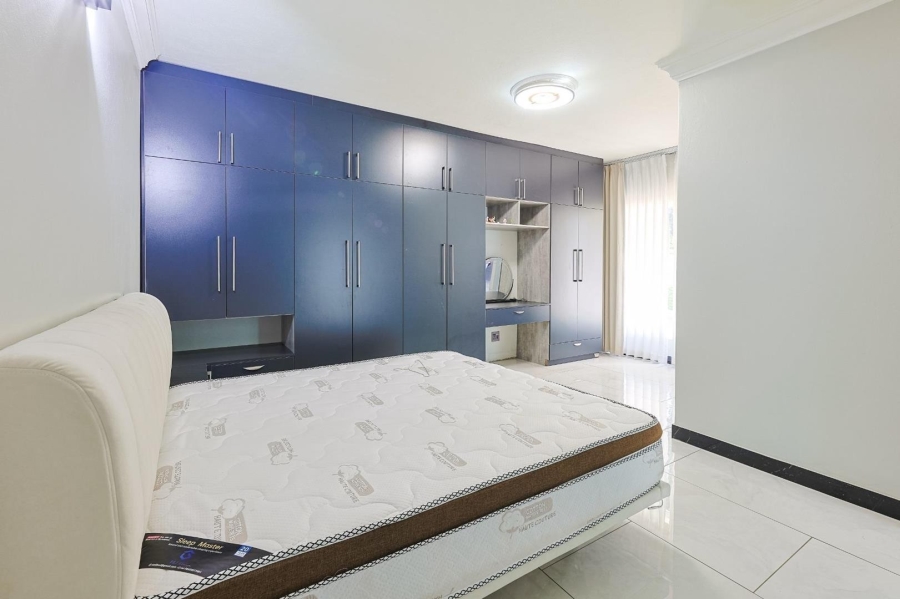 To Let 6 Bedroom Property for Rent in Silver Lakes Gauteng