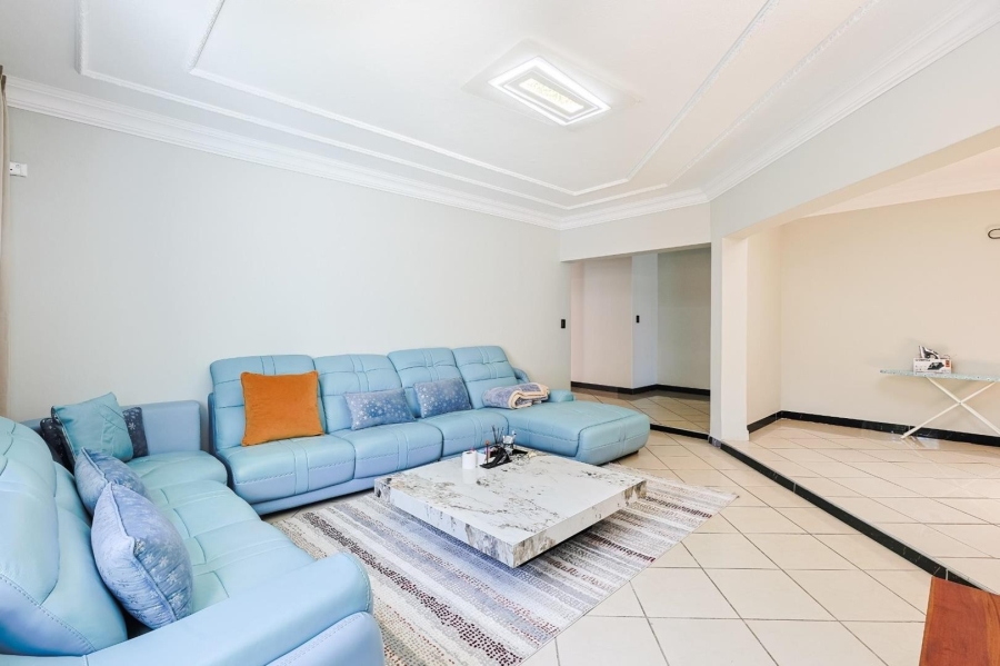 To Let 6 Bedroom Property for Rent in Silver Lakes Gauteng