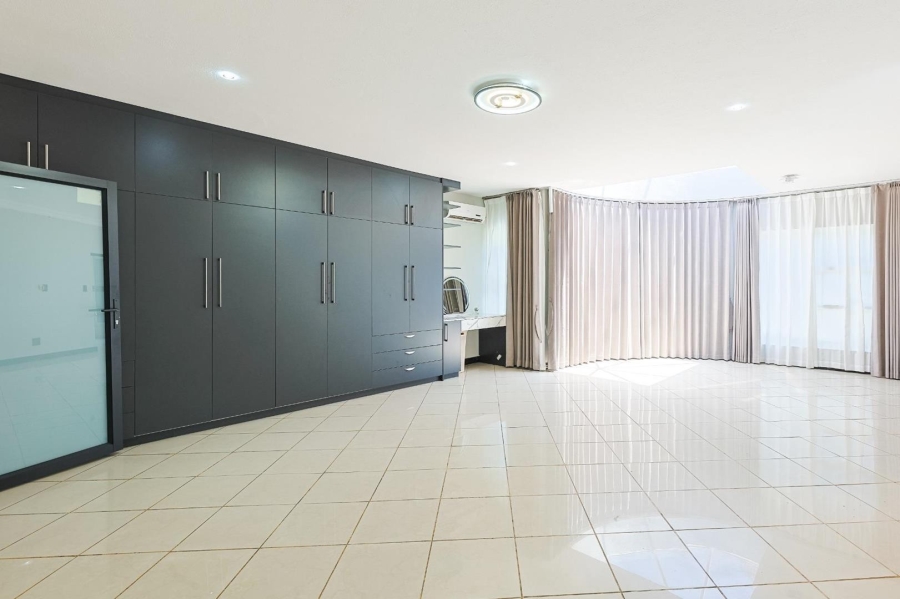 To Let 6 Bedroom Property for Rent in Silver Lakes Gauteng