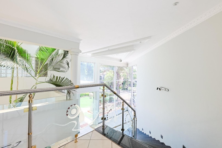 To Let 6 Bedroom Property for Rent in Silver Lakes Gauteng