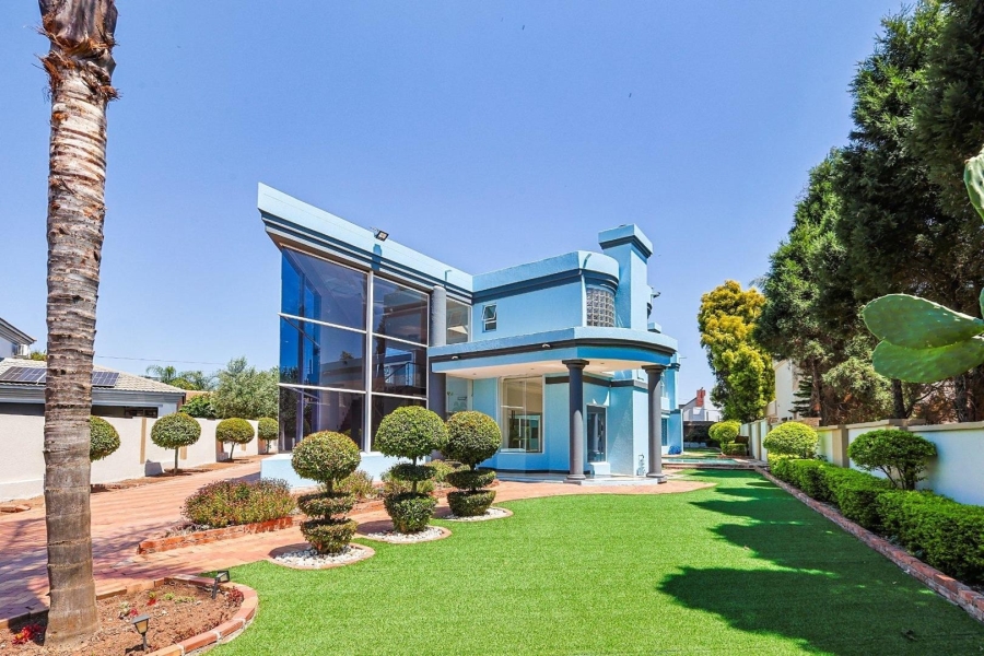 To Let 6 Bedroom Property for Rent in Silver Lakes Gauteng