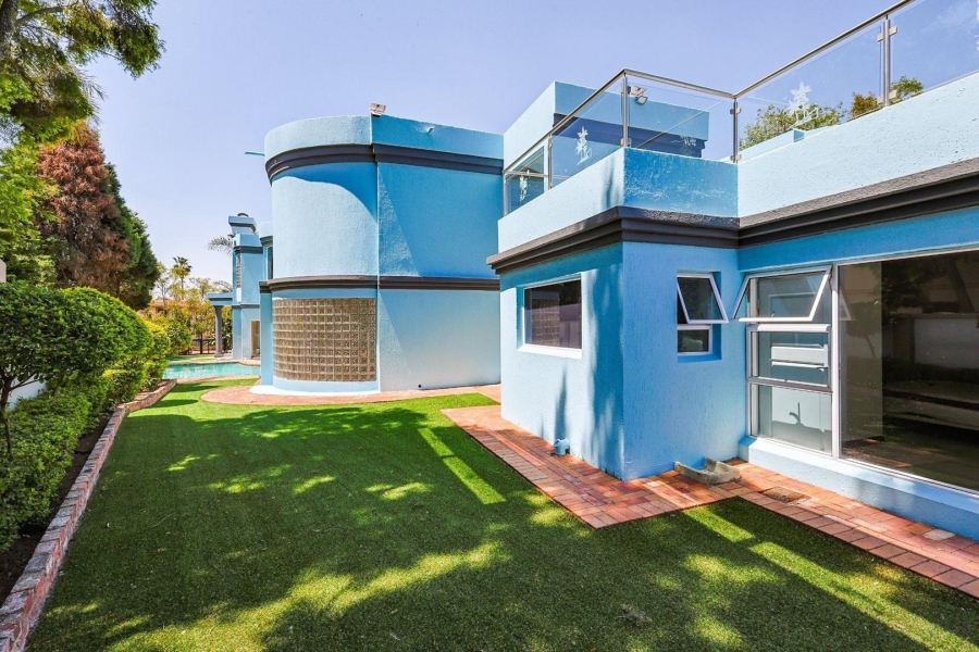 To Let 6 Bedroom Property for Rent in Silver Lakes Gauteng