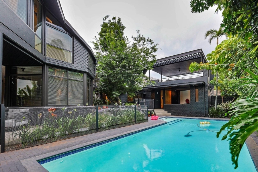 6 Bedroom Property for Sale in Waterkloof Gauteng