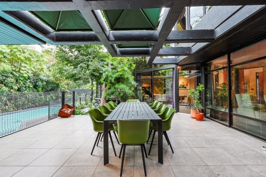 6 Bedroom Property for Sale in Waterkloof Gauteng