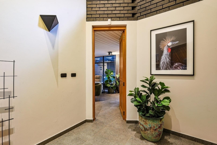 6 Bedroom Property for Sale in Waterkloof Gauteng