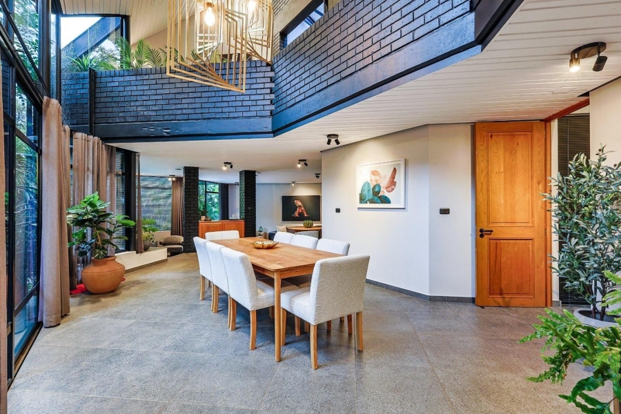 6 Bedroom Property for Sale in Waterkloof Gauteng