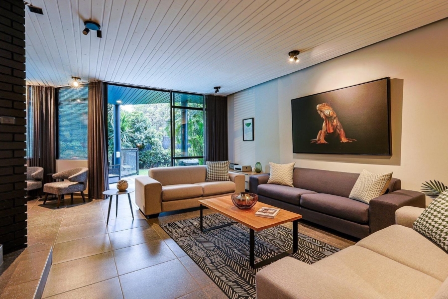 6 Bedroom Property for Sale in Waterkloof Gauteng