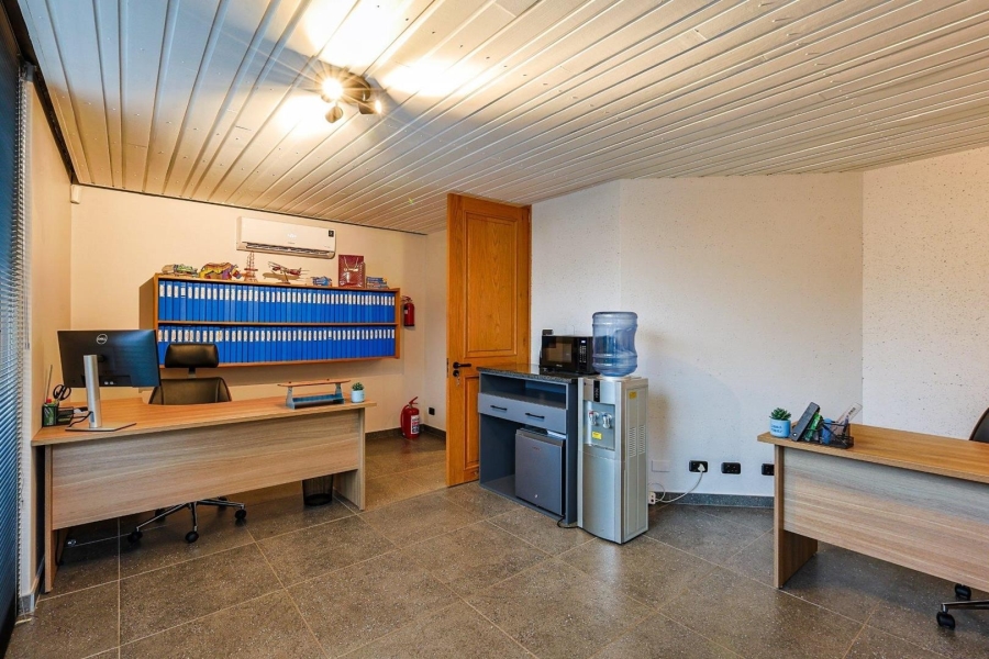 6 Bedroom Property for Sale in Waterkloof Gauteng