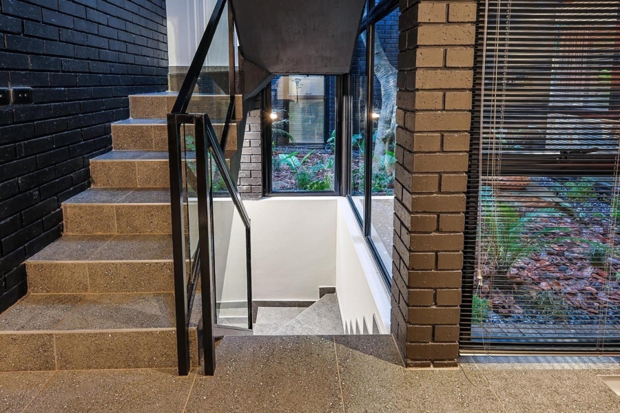 6 Bedroom Property for Sale in Waterkloof Gauteng