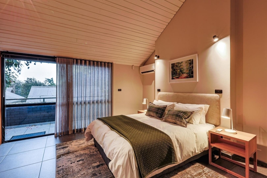 6 Bedroom Property for Sale in Waterkloof Gauteng