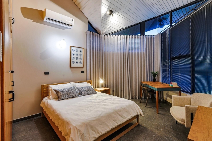 6 Bedroom Property for Sale in Waterkloof Gauteng