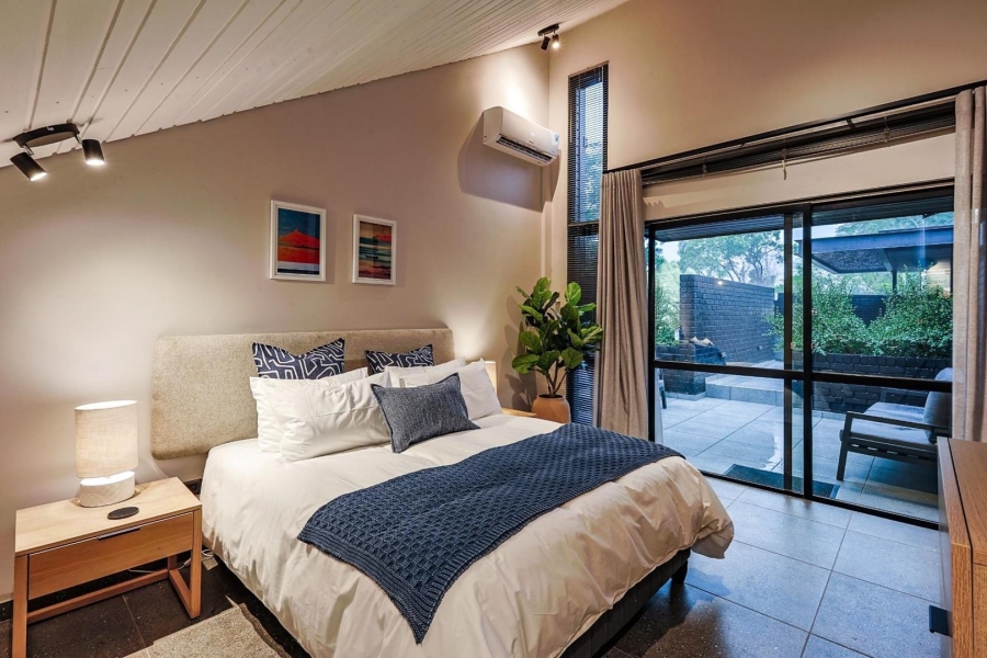 6 Bedroom Property for Sale in Waterkloof Gauteng