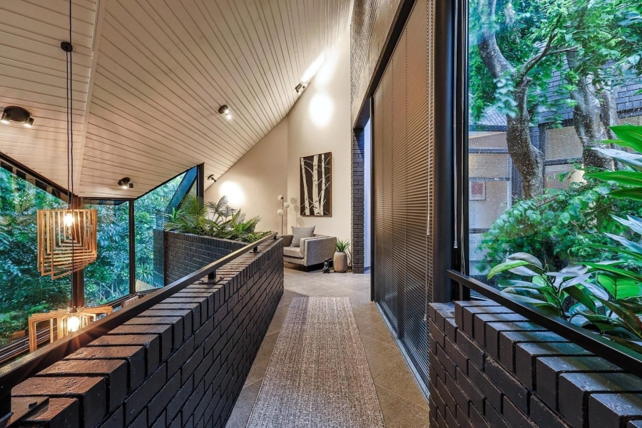 6 Bedroom Property for Sale in Waterkloof Gauteng