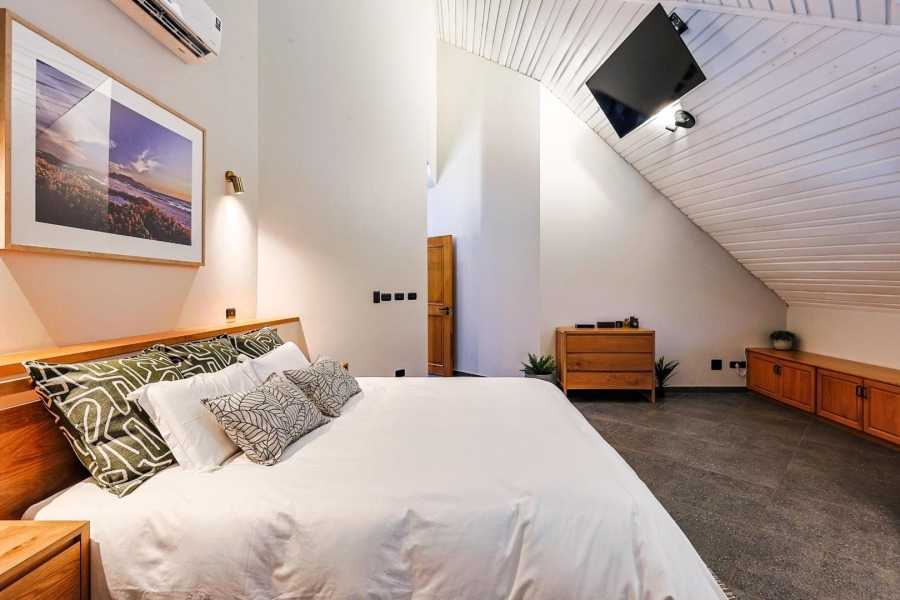 6 Bedroom Property for Sale in Waterkloof Gauteng