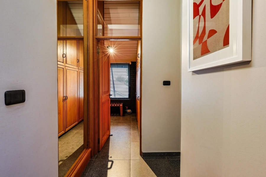 6 Bedroom Property for Sale in Waterkloof Gauteng