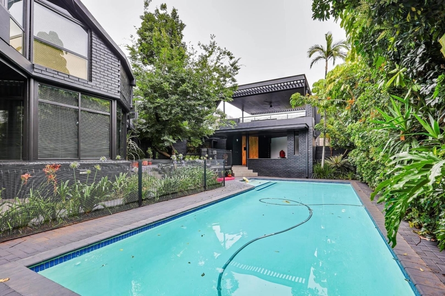 6 Bedroom Property for Sale in Waterkloof Gauteng