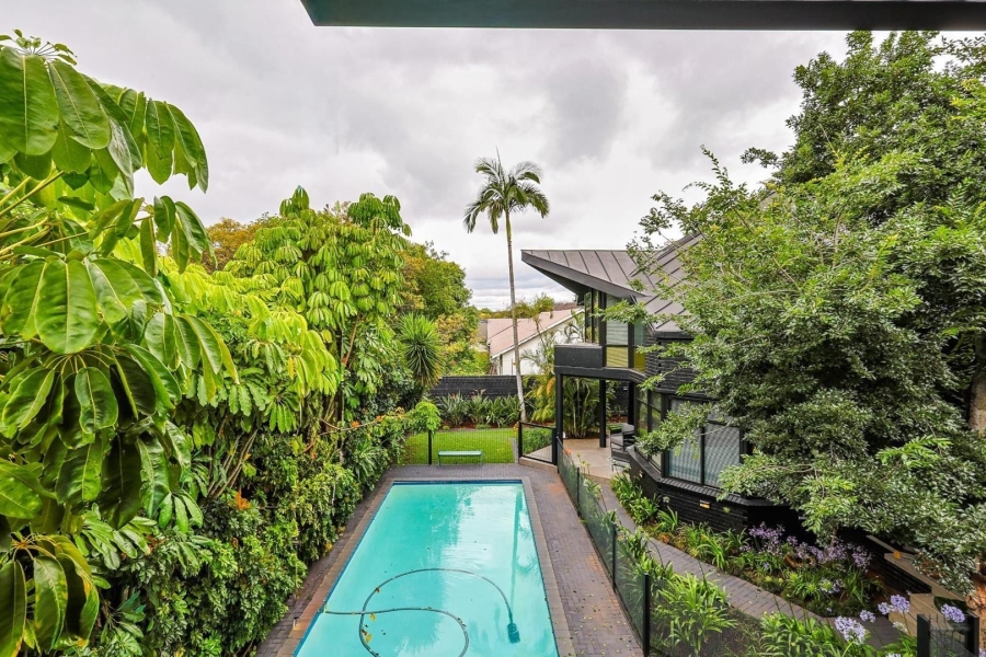 6 Bedroom Property for Sale in Waterkloof Gauteng