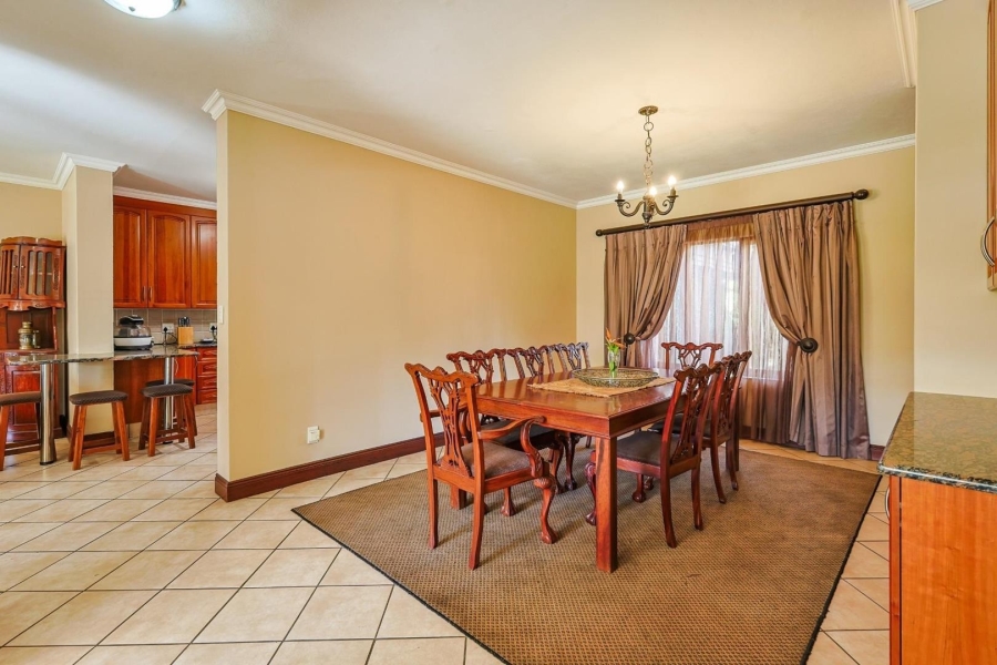 To Let 4 Bedroom Property for Rent in Silver Lakes Gauteng