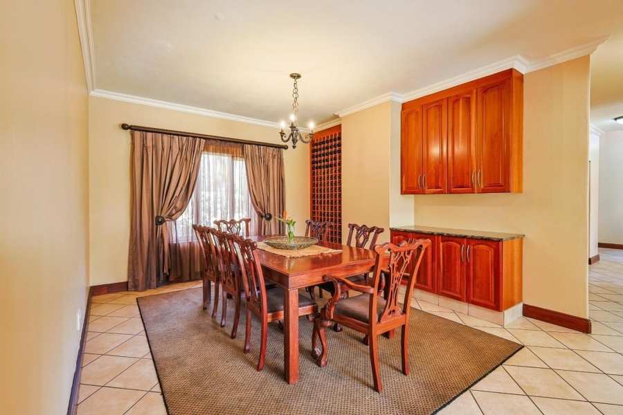 To Let 4 Bedroom Property for Rent in Silver Lakes Gauteng