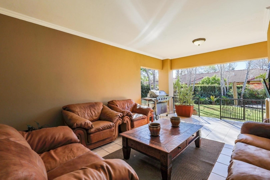 To Let 4 Bedroom Property for Rent in Silver Lakes Gauteng