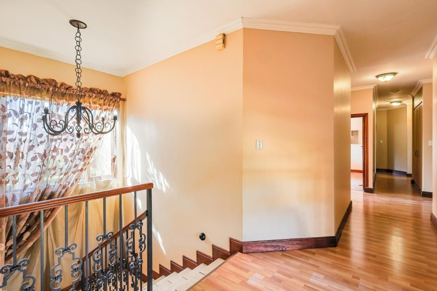 To Let 4 Bedroom Property for Rent in Silver Lakes Gauteng