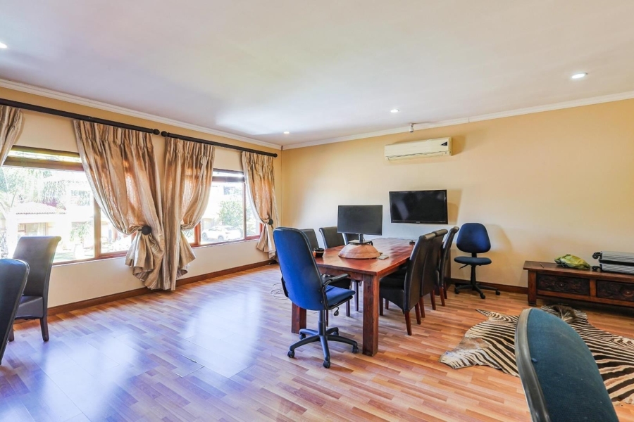 To Let 4 Bedroom Property for Rent in Silver Lakes Gauteng