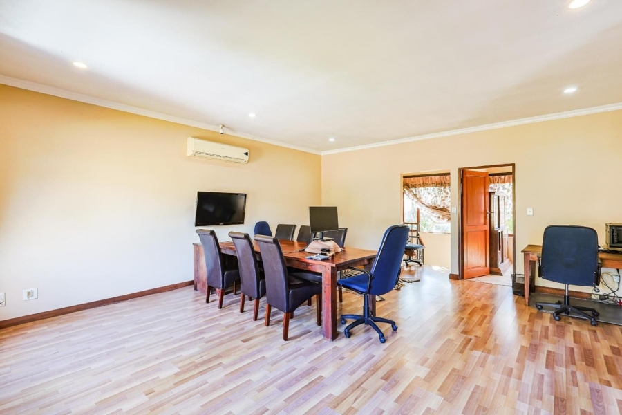 To Let 4 Bedroom Property for Rent in Silver Lakes Gauteng