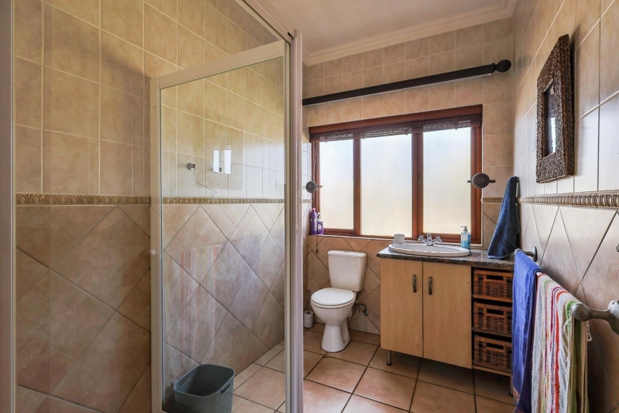 To Let 4 Bedroom Property for Rent in Silver Lakes Gauteng