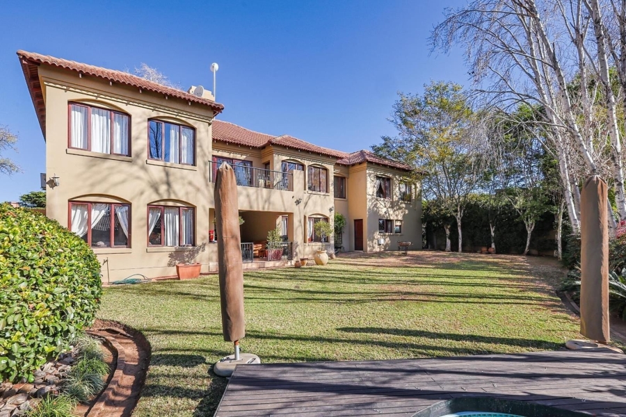 To Let 4 Bedroom Property for Rent in Silver Lakes Gauteng