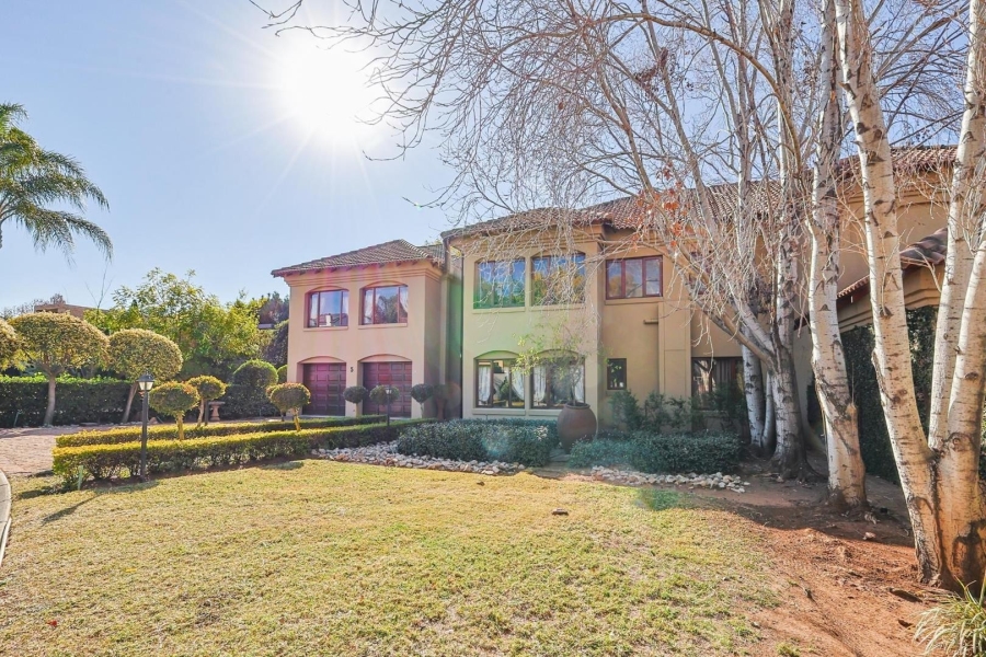 To Let 4 Bedroom Property for Rent in Silver Lakes Gauteng