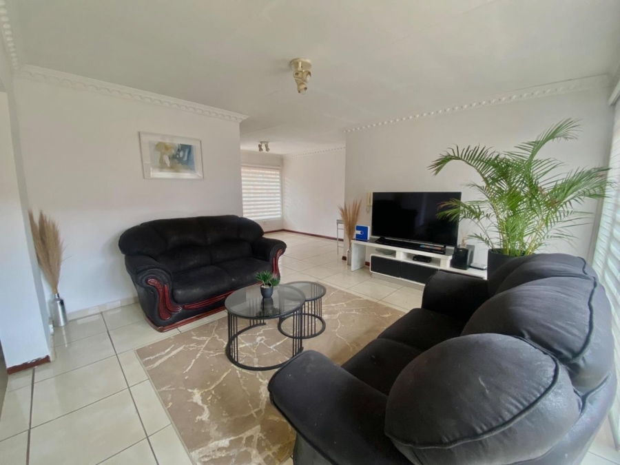 3 Bedroom Property for Sale in Meyerspark Gauteng