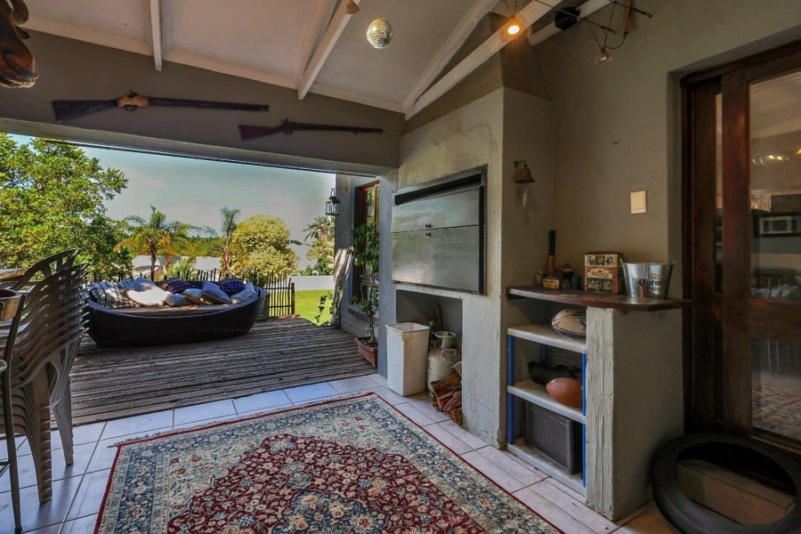 5 Bedroom Property for Sale in Waterkloof Ridge Gauteng