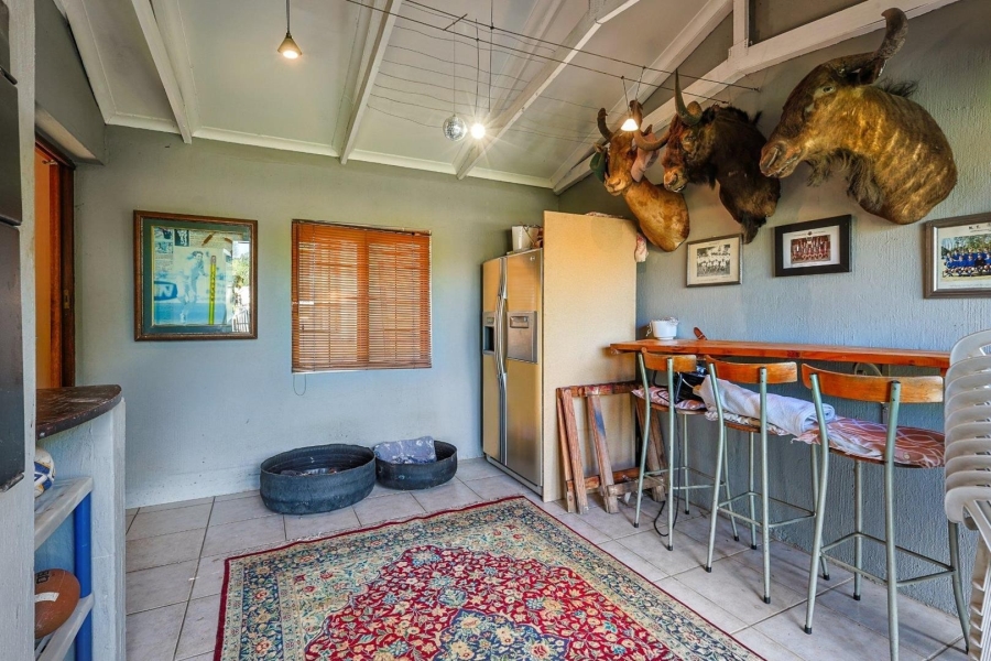 5 Bedroom Property for Sale in Waterkloof Ridge Gauteng