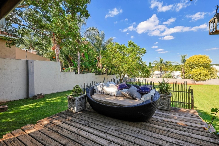 5 Bedroom Property for Sale in Waterkloof Ridge Gauteng