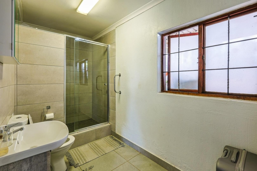 5 Bedroom Property for Sale in Waterkloof Ridge Gauteng