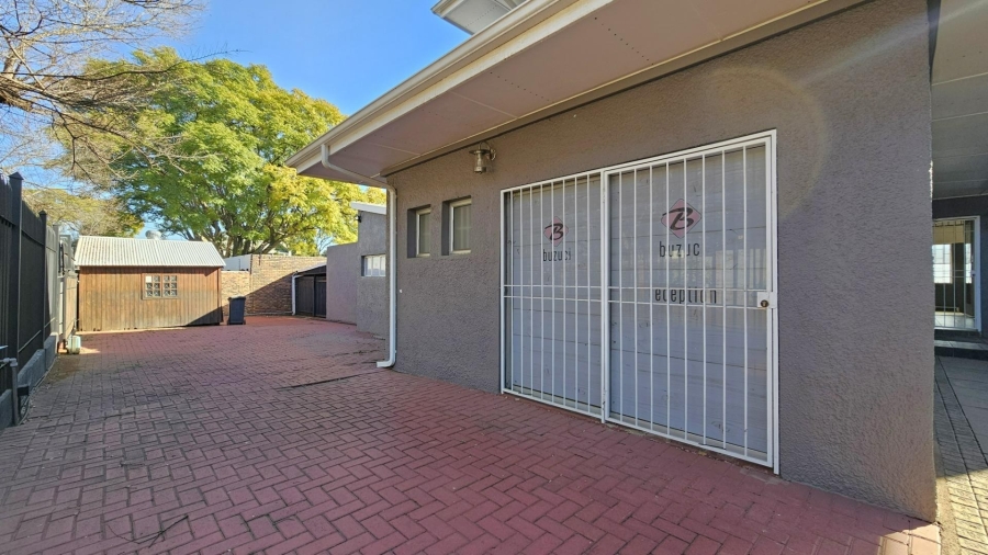 5 Bedroom Property for Sale in Menlo Park Gauteng