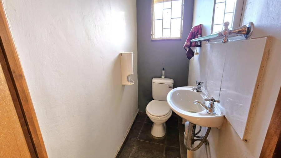 5 Bedroom Property for Sale in Menlo Park Gauteng