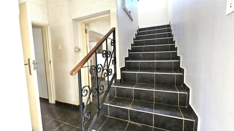 5 Bedroom Property for Sale in Menlo Park Gauteng