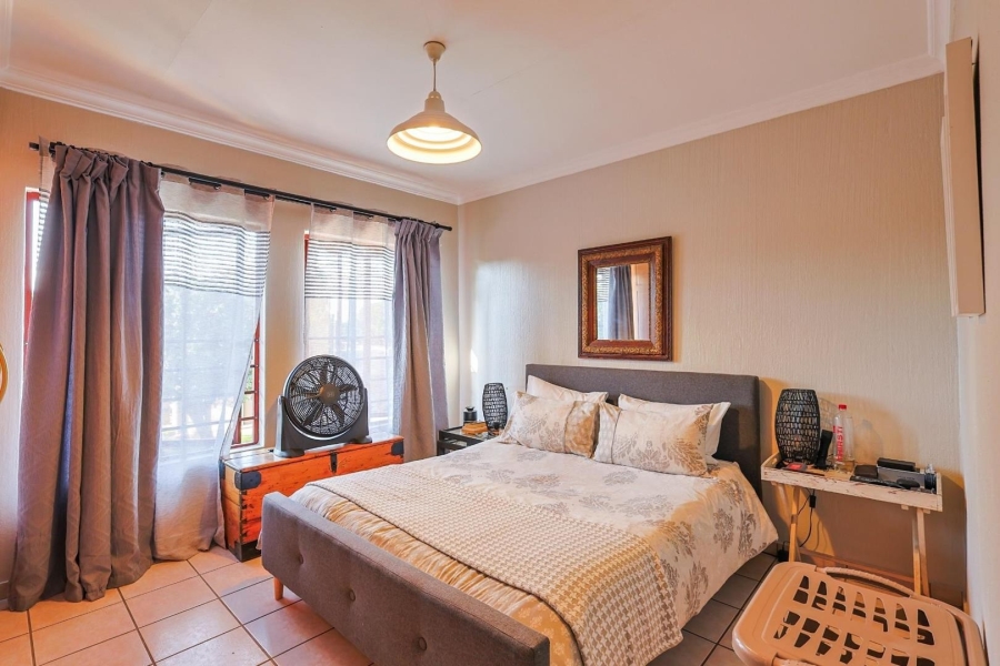 To Let 4 Bedroom Property for Rent in Silver Lakes Gauteng