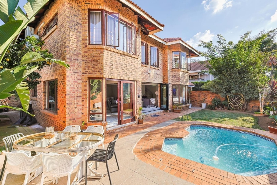 To Let 4 Bedroom Property for Rent in Silver Lakes Gauteng