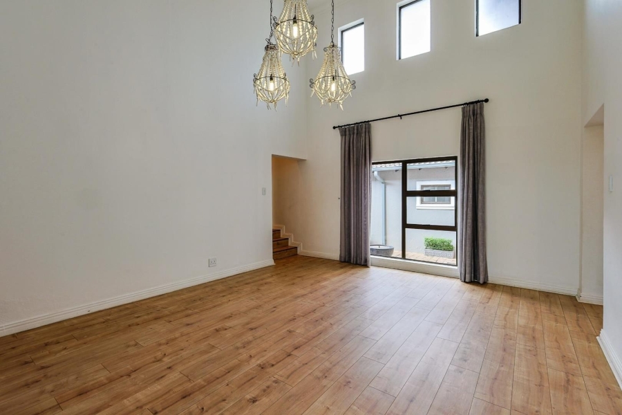 To Let 5 Bedroom Property for Rent in Silver Lakes Gauteng