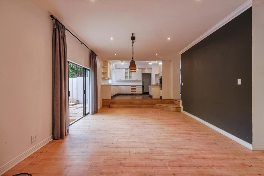 To Let 5 Bedroom Property for Rent in Silver Lakes Gauteng