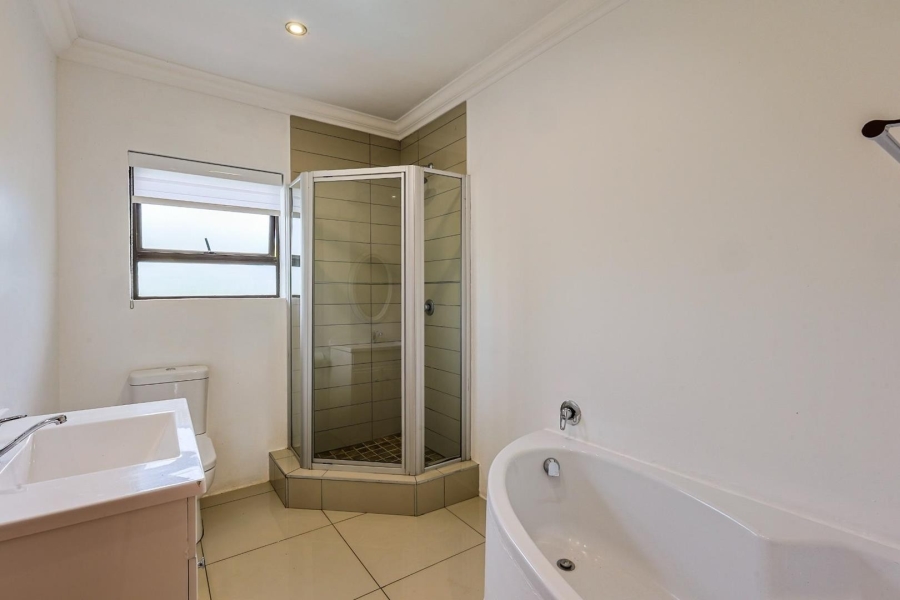 To Let 5 Bedroom Property for Rent in Silver Lakes Gauteng