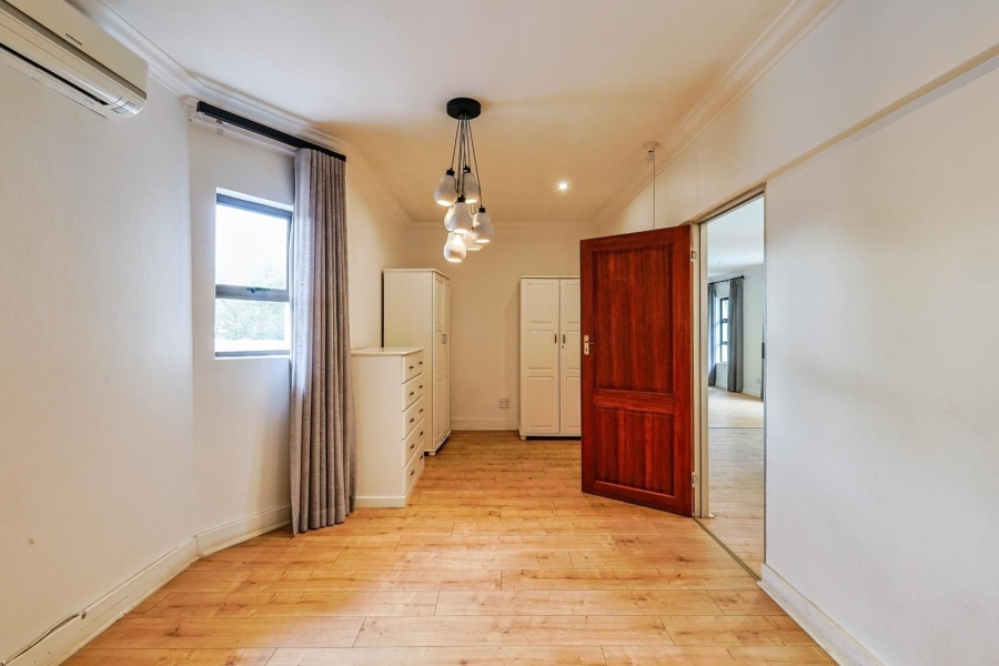 To Let 5 Bedroom Property for Rent in Silver Lakes Gauteng