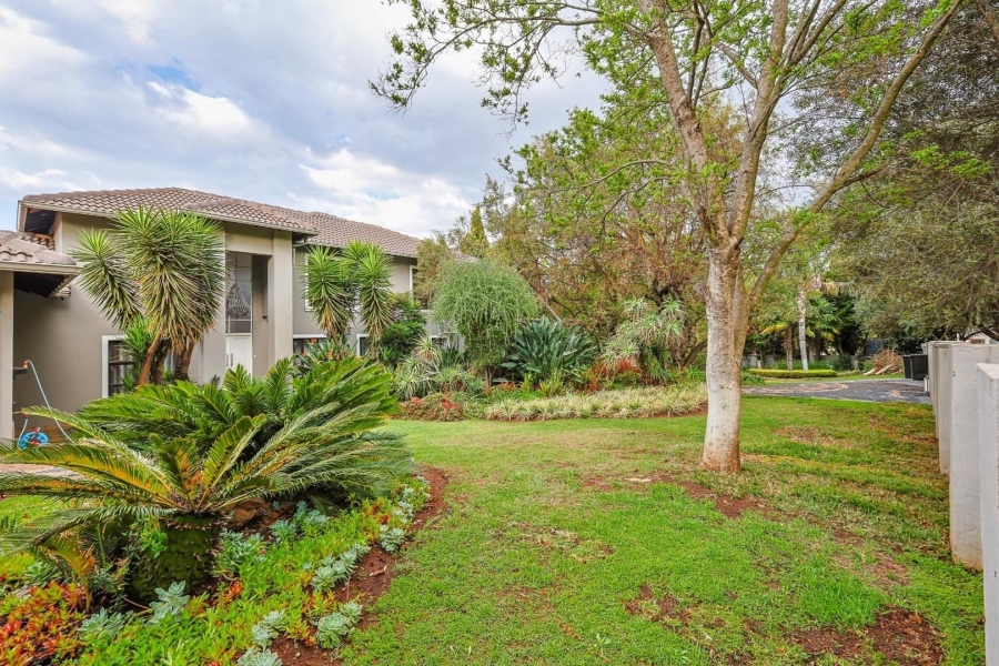 To Let 5 Bedroom Property for Rent in Silver Lakes Gauteng