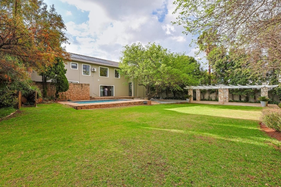 To Let 5 Bedroom Property for Rent in Silver Lakes Gauteng