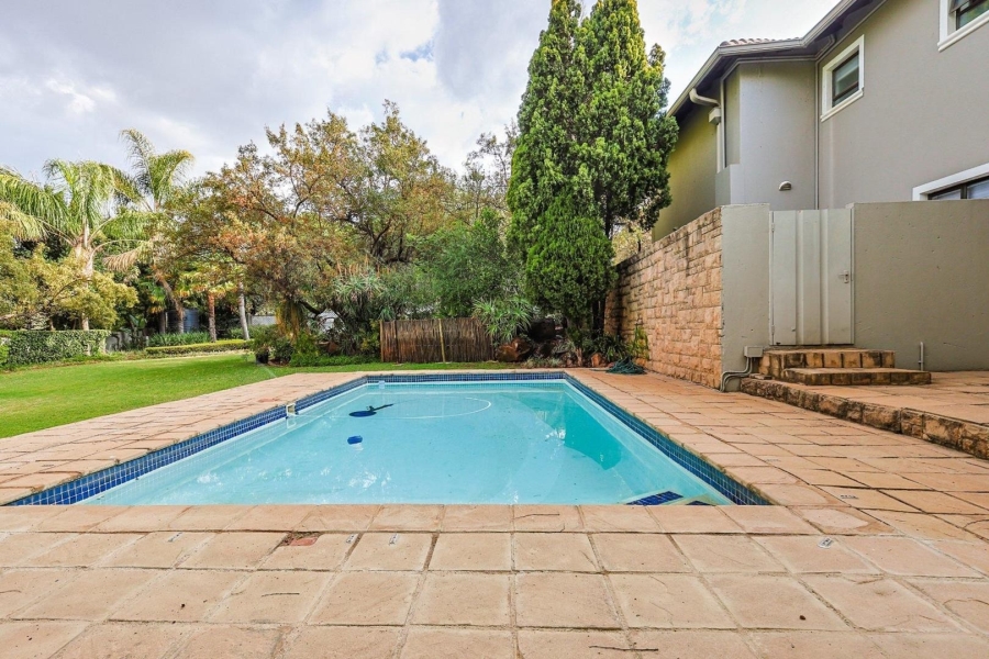 To Let 5 Bedroom Property for Rent in Silver Lakes Gauteng