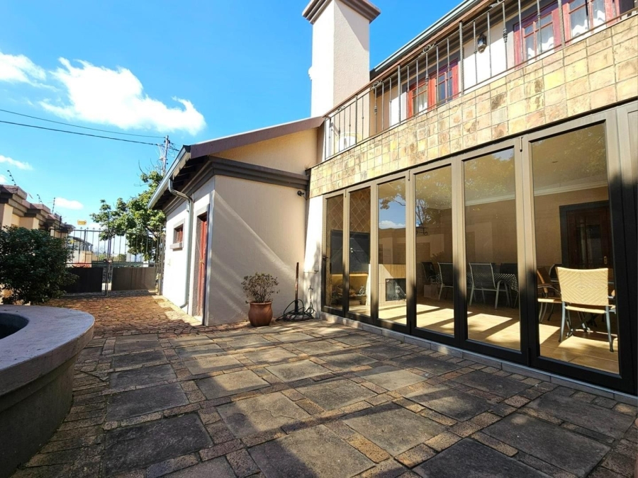 5 Bedroom Property for Sale in Menlo Park Gauteng